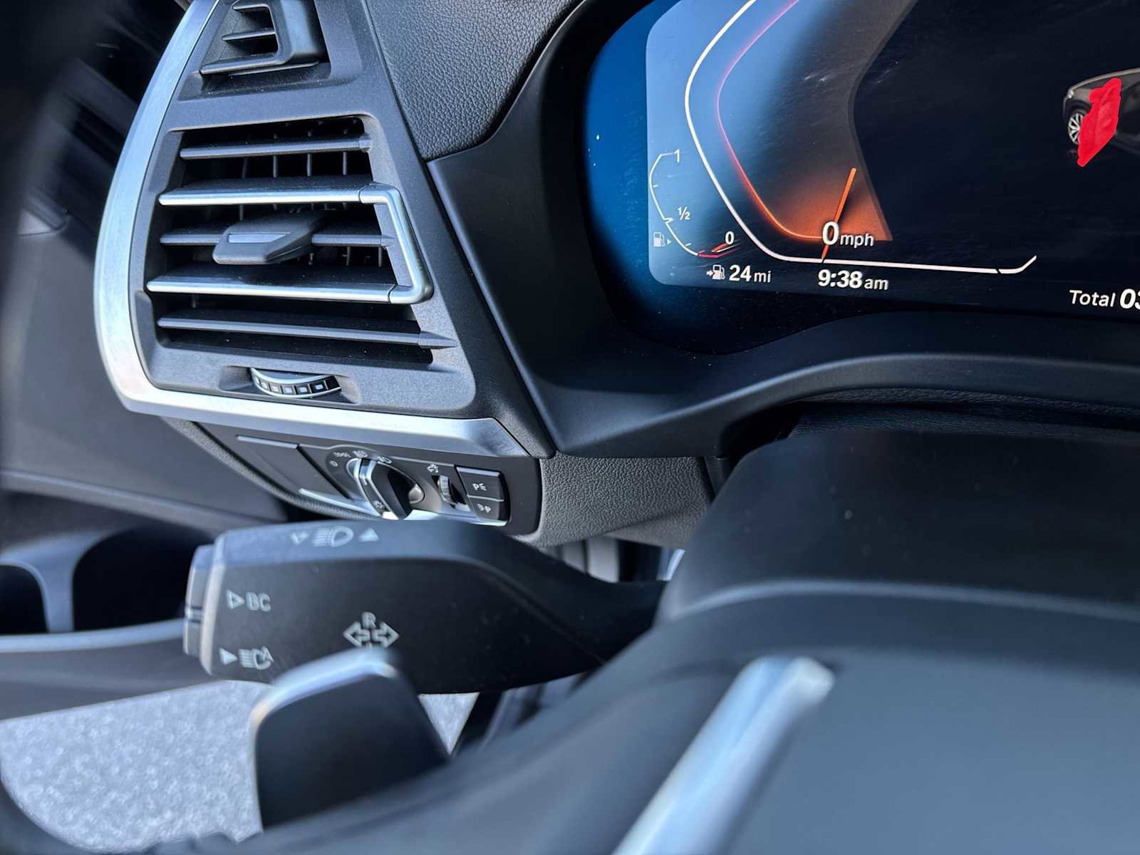 Used 2024 BMW X3 sDrive30i w/ Convenience Package image 25