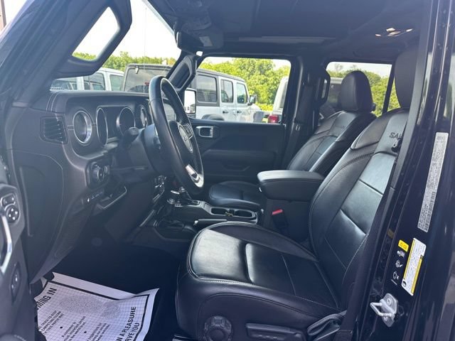 Used 2023 Jeep Wrangler Unlimited Sahara w/ Cold Weather Group AWD/4WD image 12
