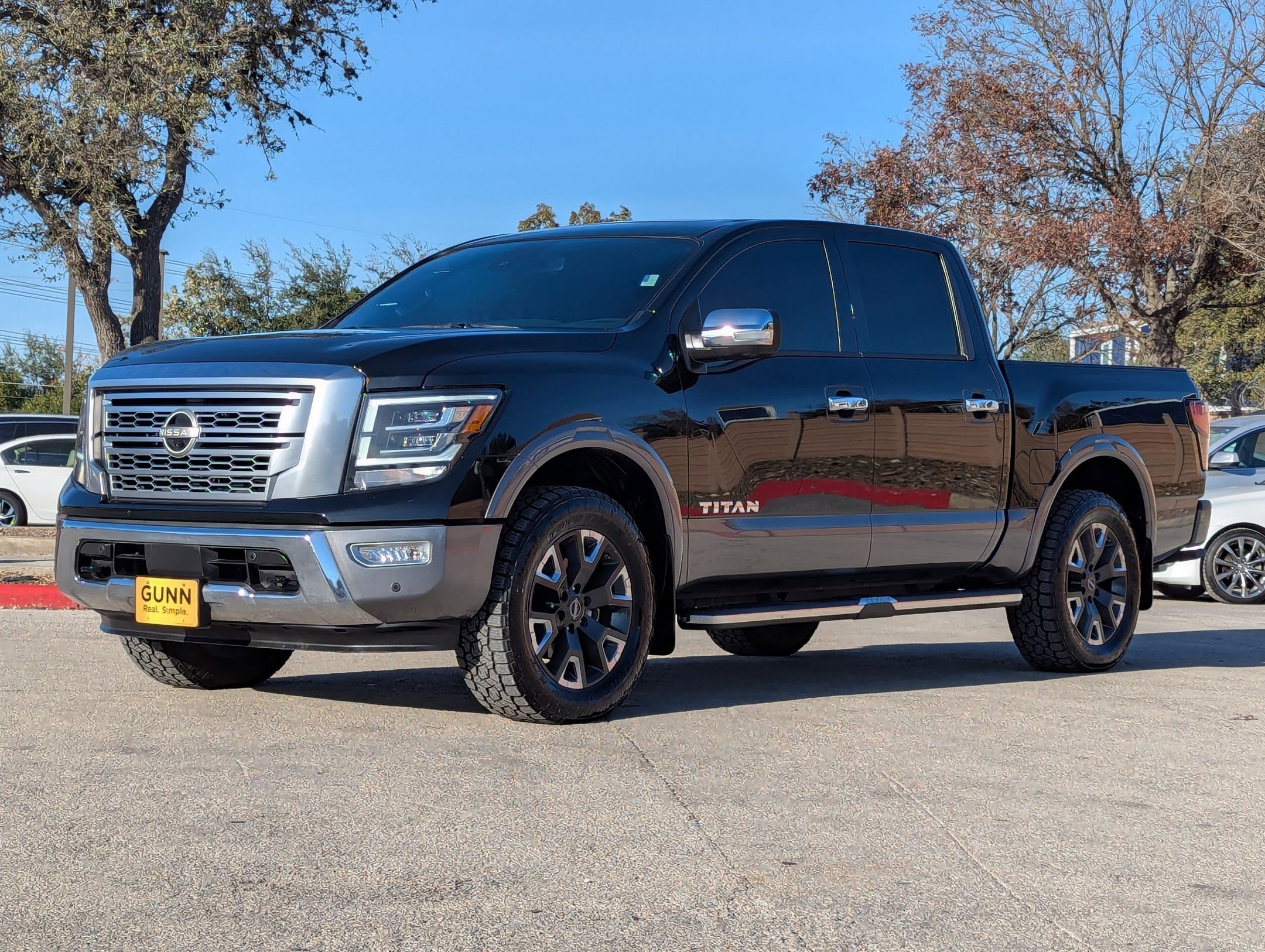 Used 2023 Nissan Titan Platinum Reserve w/ Moonroof Package image 8