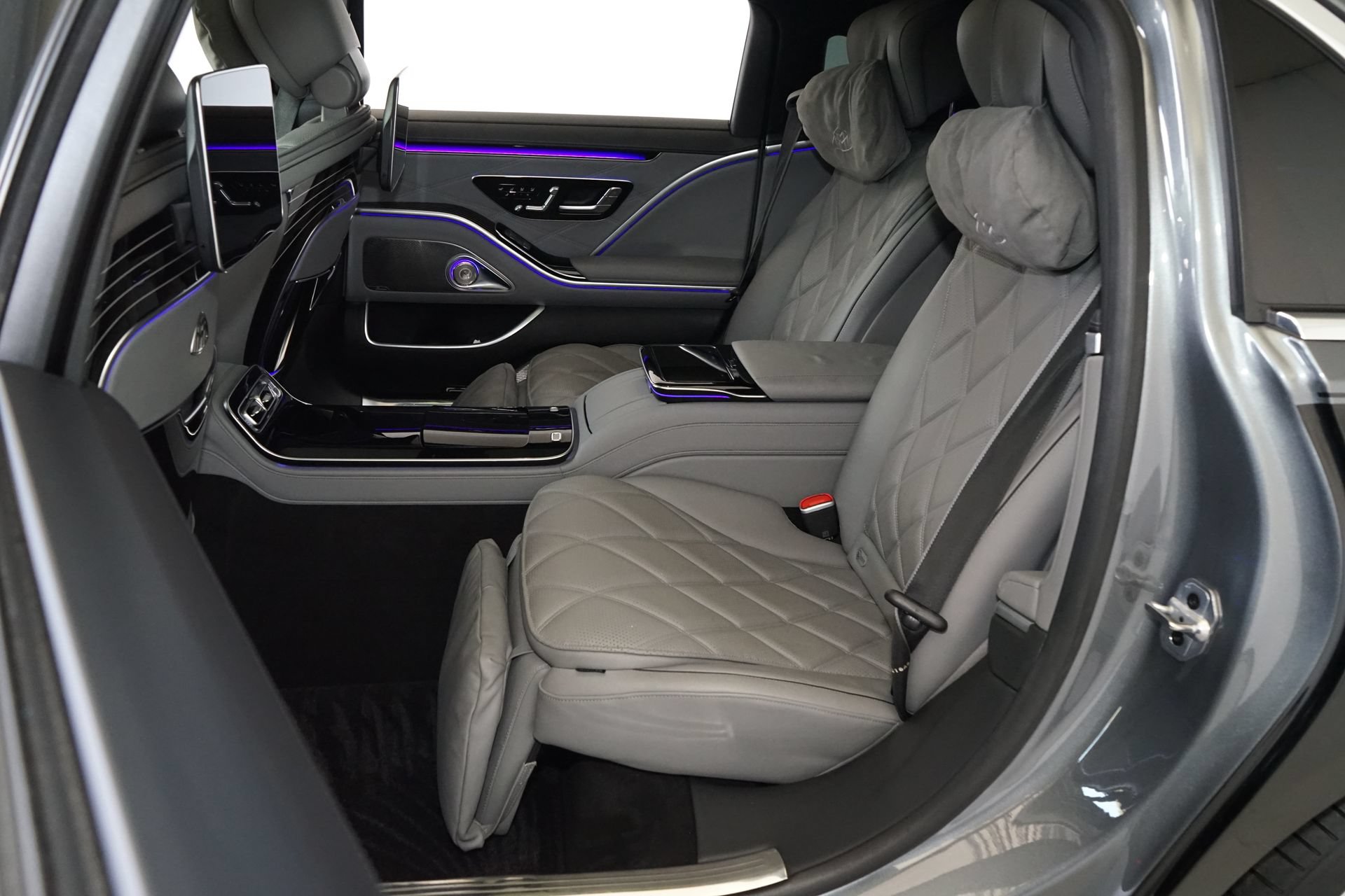 Used 2024 Mercedes-Benz Maybach S 580 4MATIC image 22