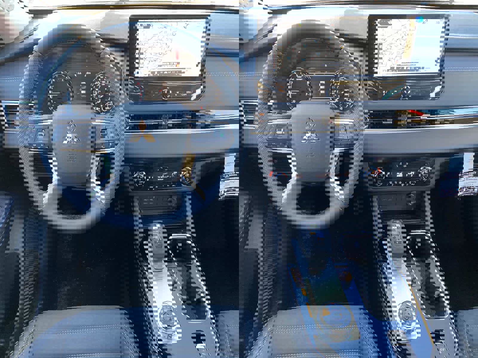 New 2026 Mitsubishi Outlander SE image 8