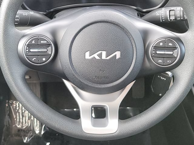 Certified 2025 Kia Soul LX w/ LX Technology Package FWD image 13