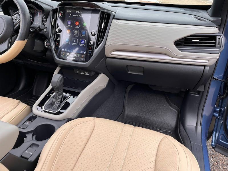 Used 2025 Subaru Forester Premium w/ Convenience Package #2 image 38