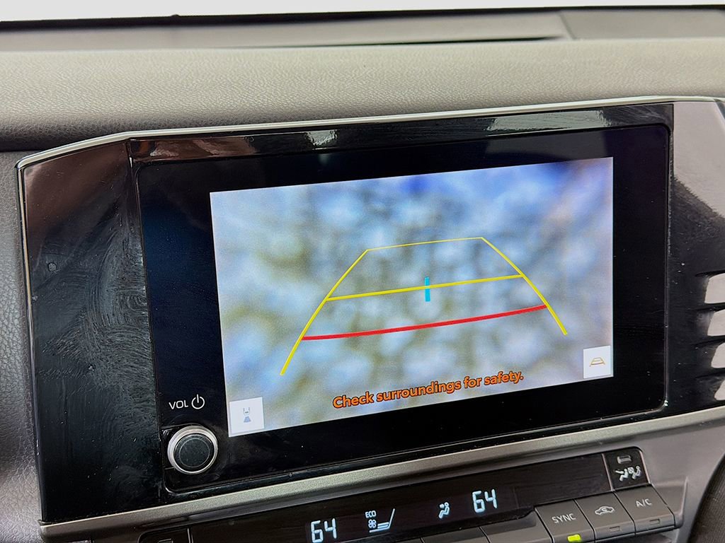 Used 2025 Toyota Camry LE image 31