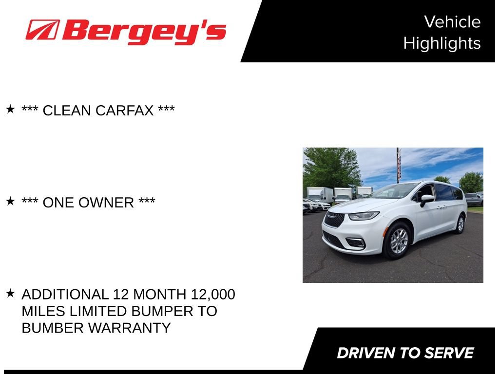 Used 2023 Chrysler Pacifica Touring-L FWD image 4