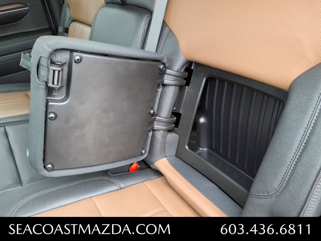 Used 2023 Chevrolet Silverado 1500 High Country w/ Technology Package image 13