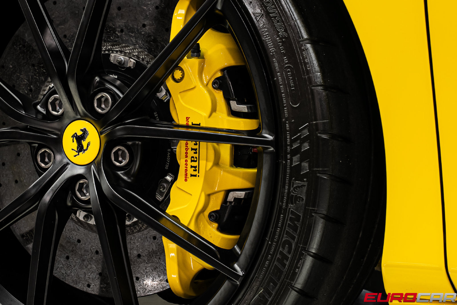 Used 2020 Ferrari 488 Pista Coupe RWD image 32