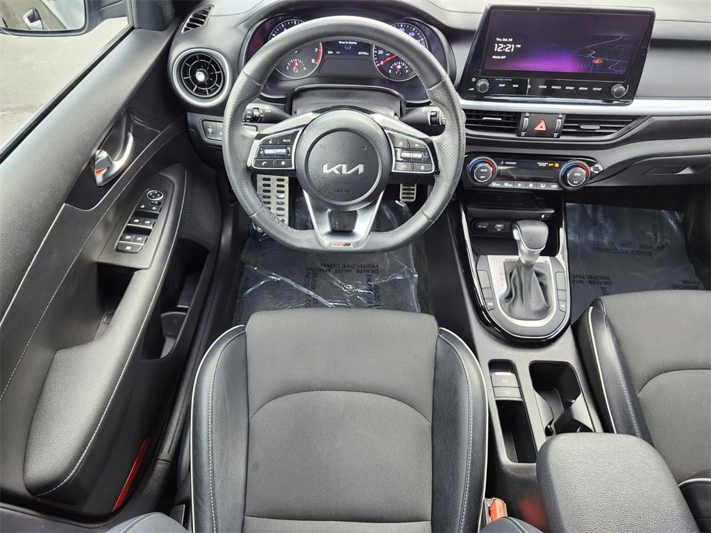 Used 2023 Kia Forte GT-Line w/ GT-Line Premium Package image 13