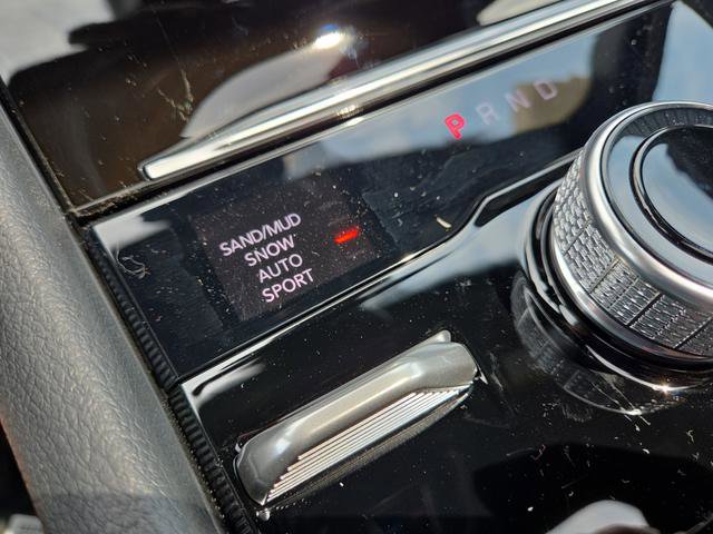 New 2025 Jeep Grand Cherokee L Limited w/ Luxury Tech Group II image 25