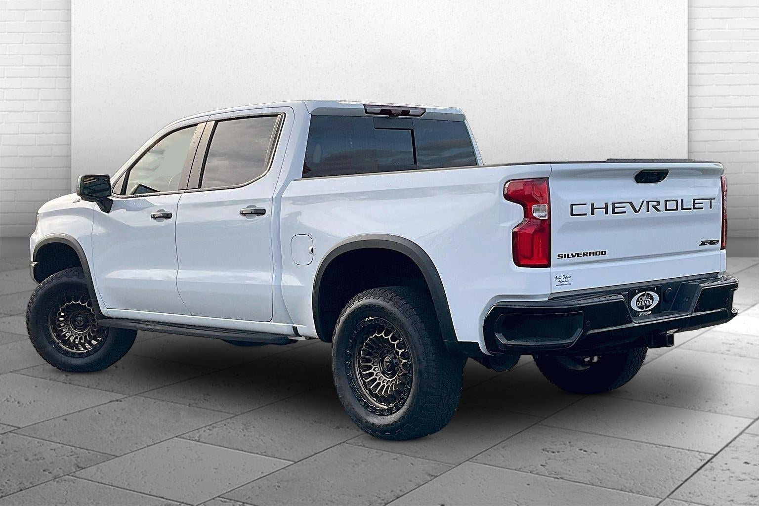Used 2024 Chevrolet Silverado 1500 ZR2 w/ Technology Package AWD/4WD image 11
