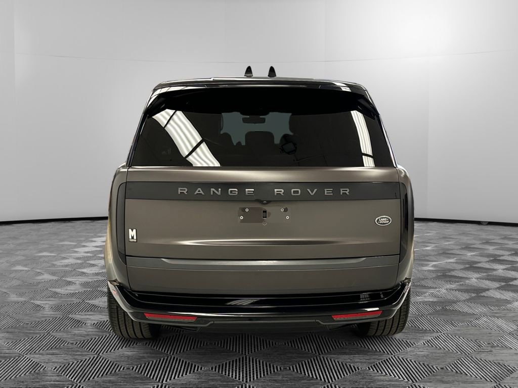 Used 2023 Land Rover Range Rover Long Wheelbase SE AWD/4WD image 4