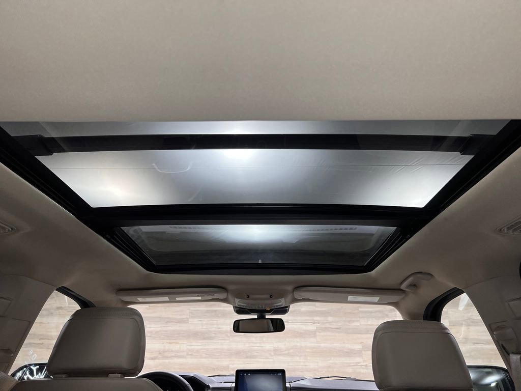 Used 2024 Ford Expedition Limited w/ Excursion Package AWD/4WD image 17