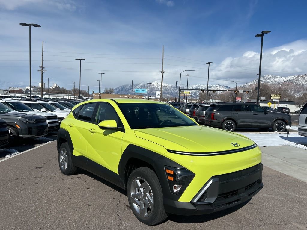 Used 2024 Hyundai Kona SE image 3