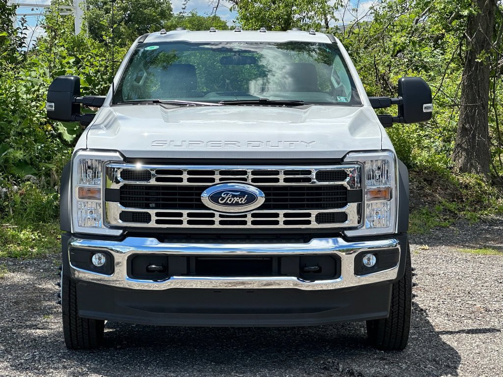 New 2026 Ford F550 4x4 Regular Cab Super Duty image 25