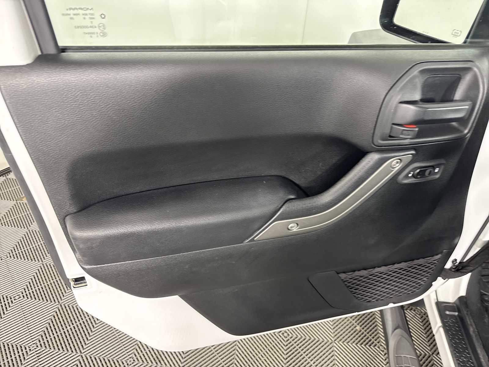 Used 2018 Jeep Wrangler Unlimited Sport S AWD/4WD image 8