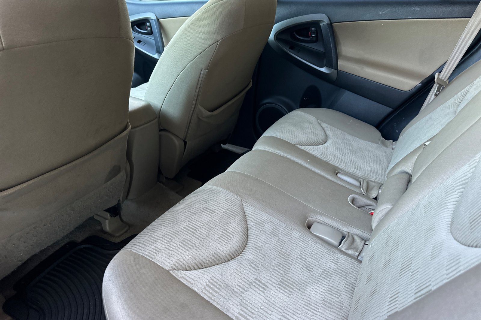 Used 2011 Toyota RAV4 4WD w/ Base L4 Extra Value Pkg image 12