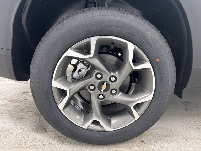 New 2026 Chevrolet Trax LT w/ Driver Confidence Package image 32