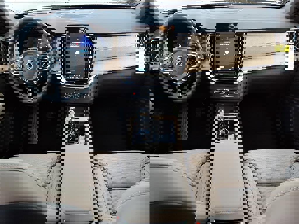 New 2026 Volvo XC90 B6 Ultra w/ Protection Package Premier image 8