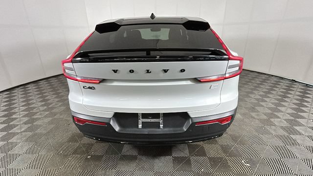 Used 2023 Volvo C40 P8 Recharge Ultimate AWD/4WD image 3