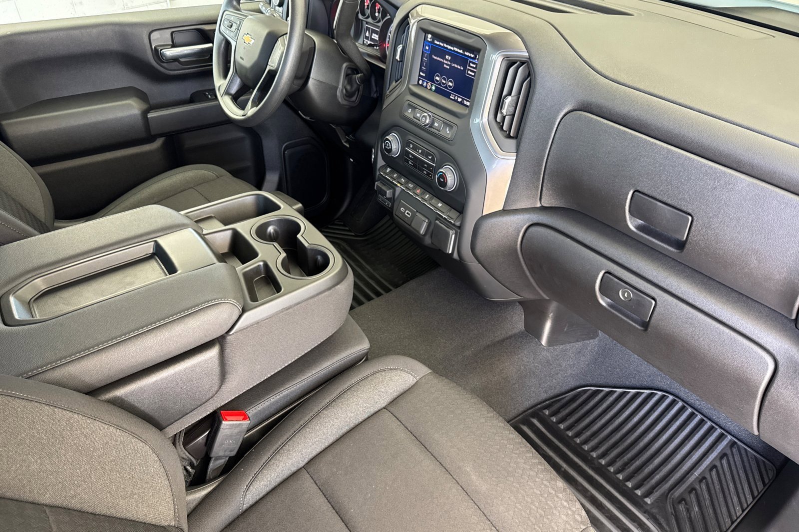 Used 2025 Chevrolet Silverado 2500 Custom w/ Custom Value Package AWD/4WD image 14