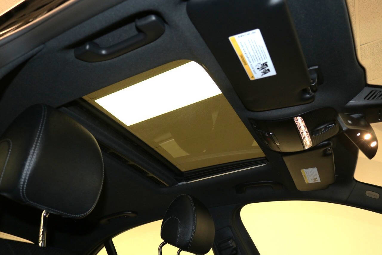 Used 2020 Mercedes-Benz E 350 Sedan image 79