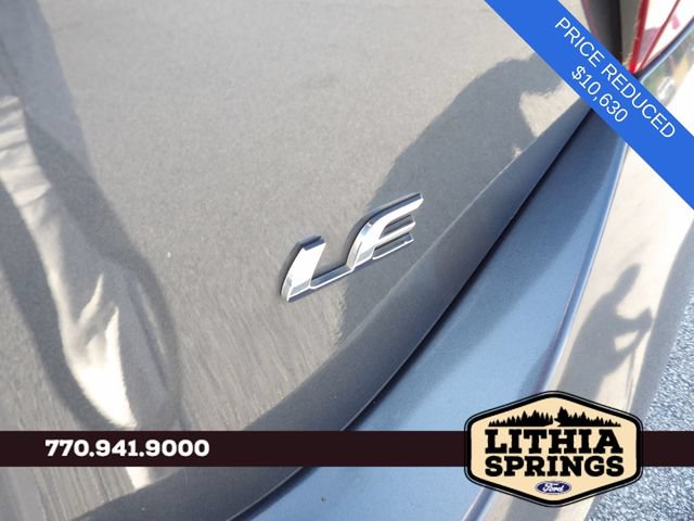 Used 2016 Toyota Corolla LE FWD image 15