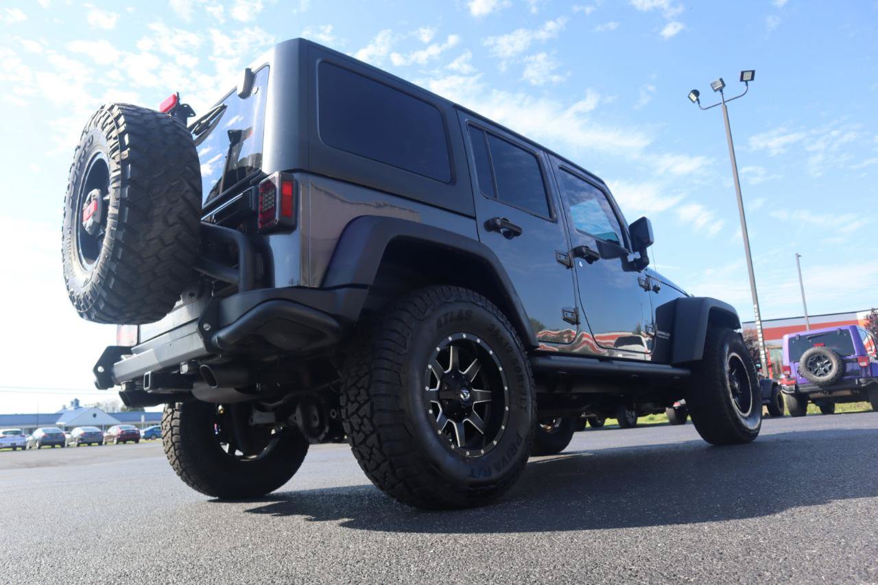 Used 2017 Jeep Wrangler Unlimited Rubicon w/ Cold Weather Group AWD/4WD image 23