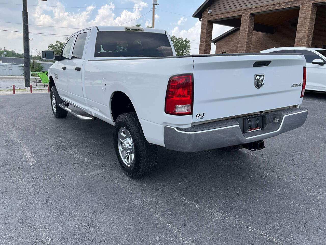 Used 2014 RAM 2500 Tradesman w/ Chrome Appearance Group AWD/4WD image 4