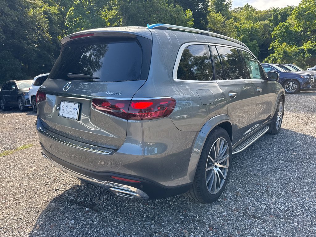New 2026 Mercedes-Benz GLS 580 4MATIC image 9