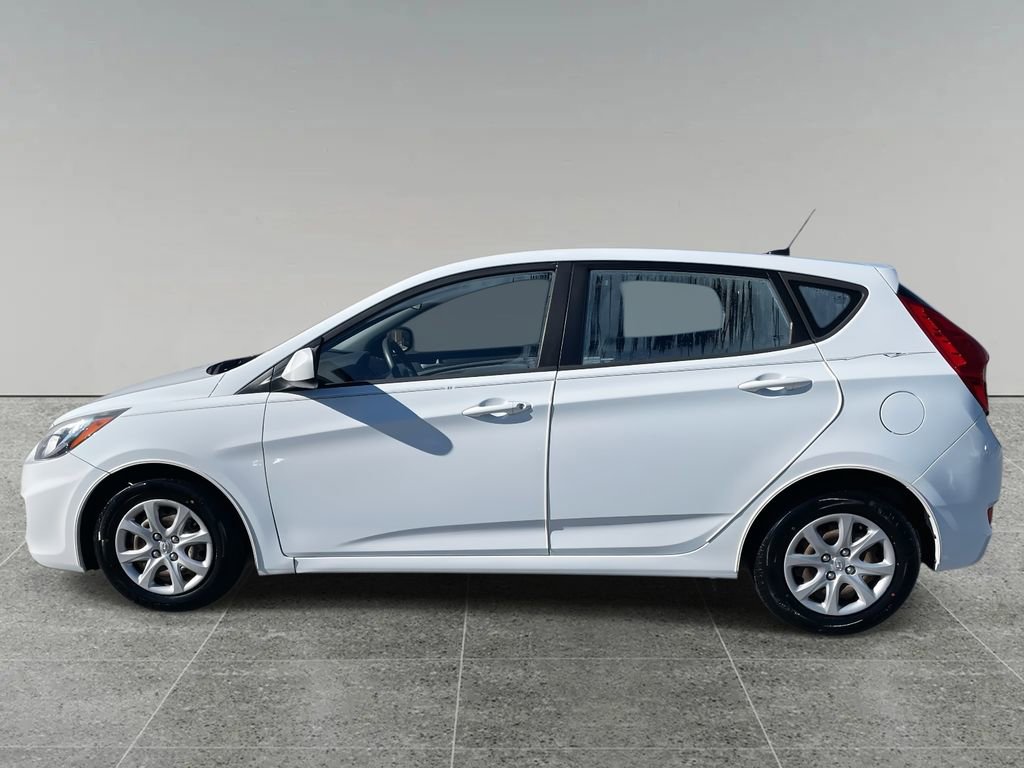 Used 2014 Hyundai Accent GS image 2