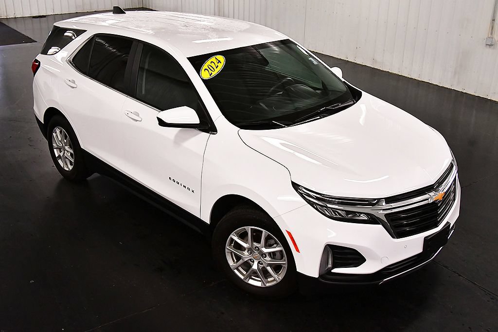 Used 2024 Chevrolet Equinox LT FWD image 12