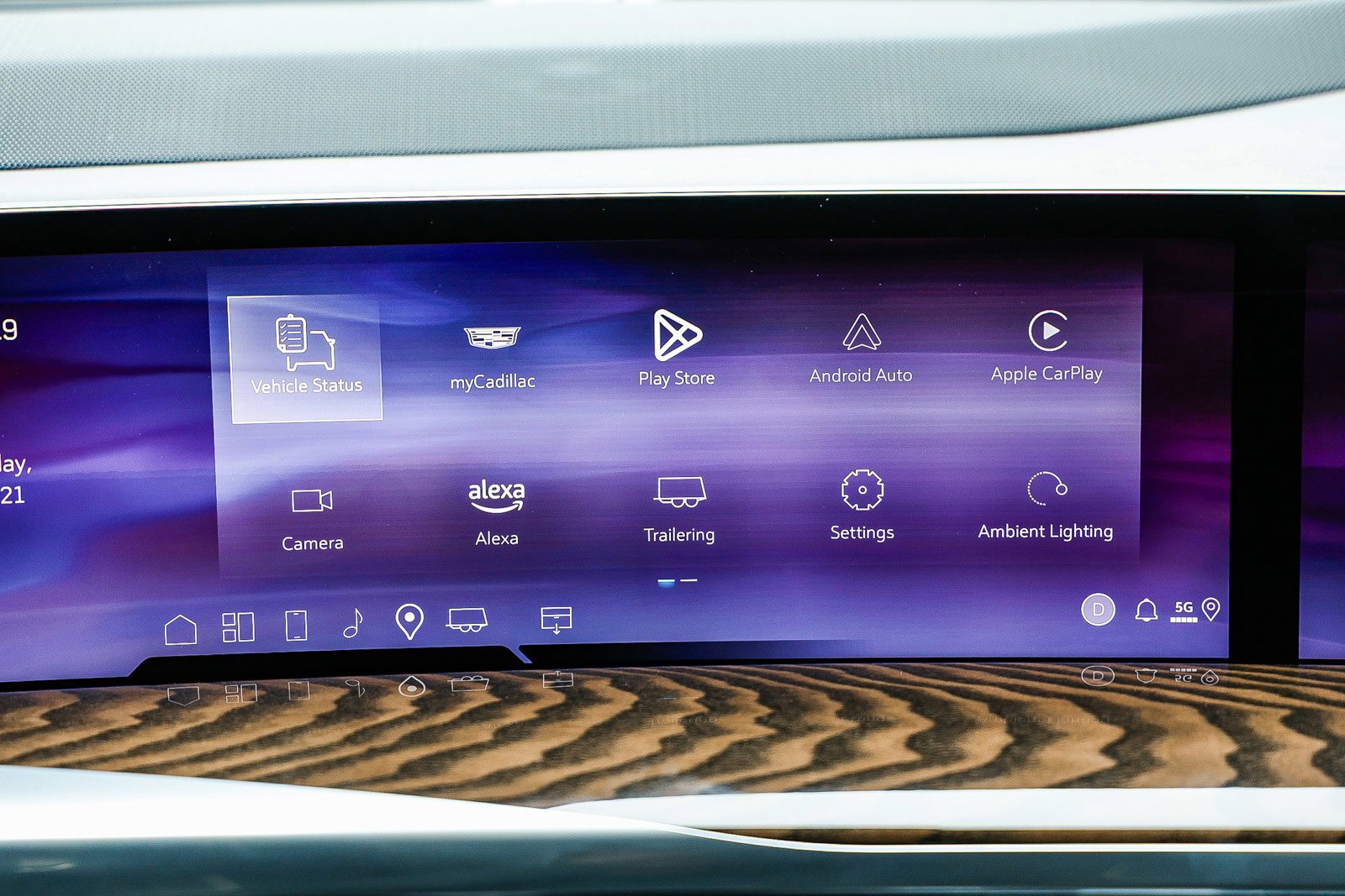 Used 2025 Cadillac Escalade ESV Sport Platinum w/ LPO, Floor Liner Package image 12