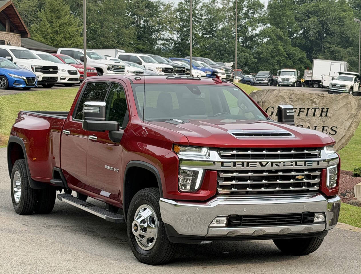 Used 2021 Chevrolet Silverado 3500 LTZ w/ LTZ Convenience Package AWD/4WD image 1