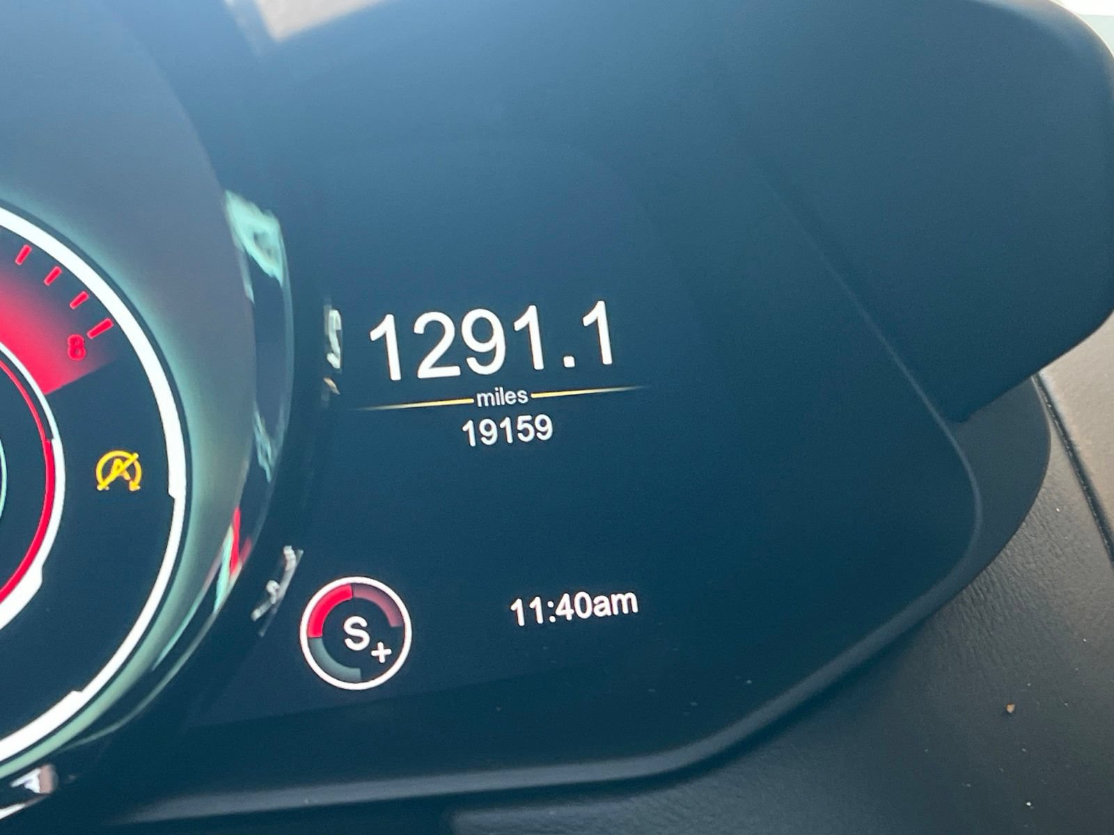 Used 2021 Aston Martin V8 Vantage Roadster RWD image 13