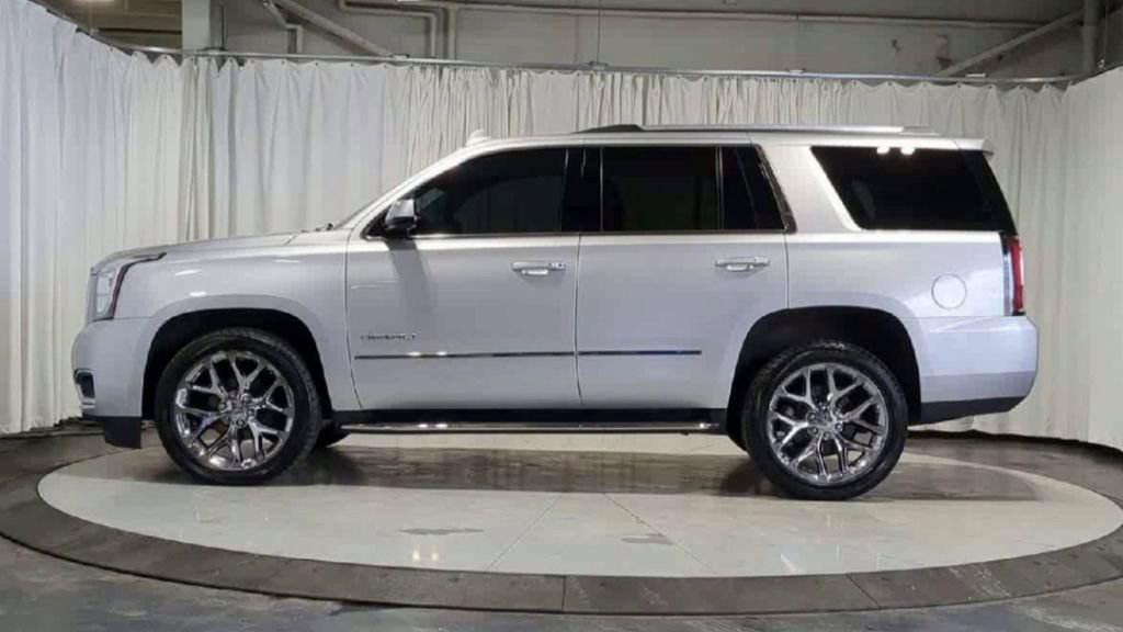 Used 2020 GMC Yukon Denali image 6
