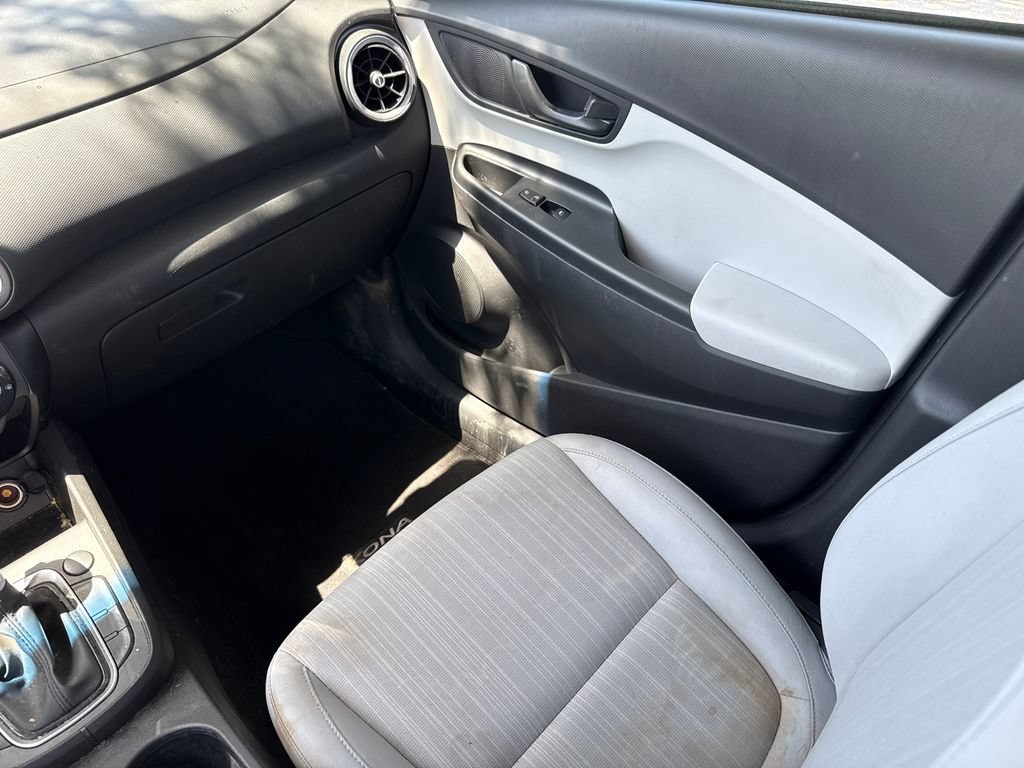 Used 2022 Hyundai Kona SEL w/ Cargo Package FWD image 14