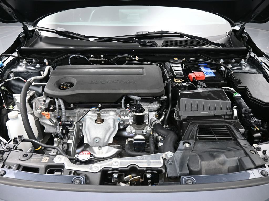 Used 2025 Honda Civic Sport image 40