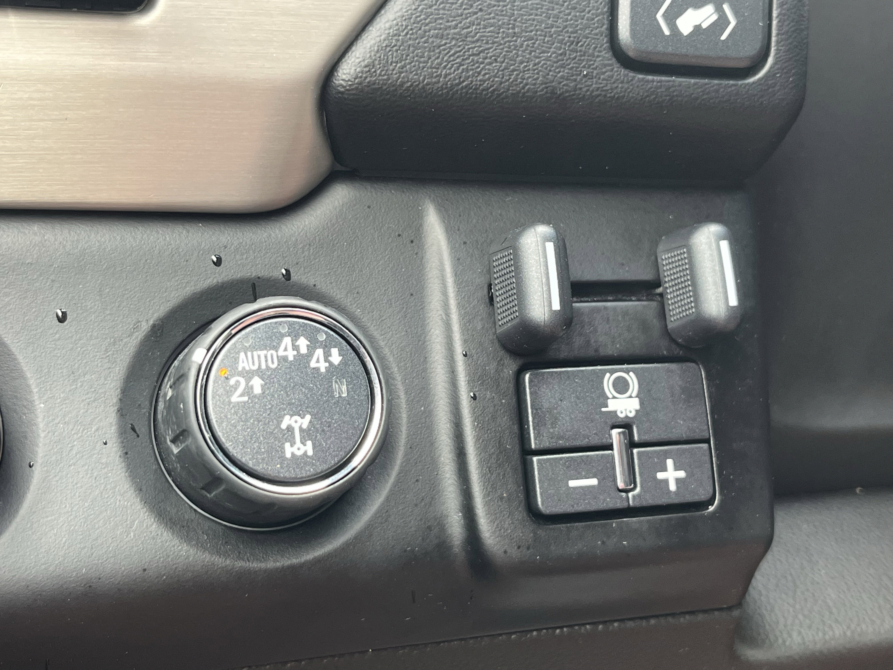 Used 2019 GMC Yukon Denali w/ Open Road Package AWD/4WD image 28