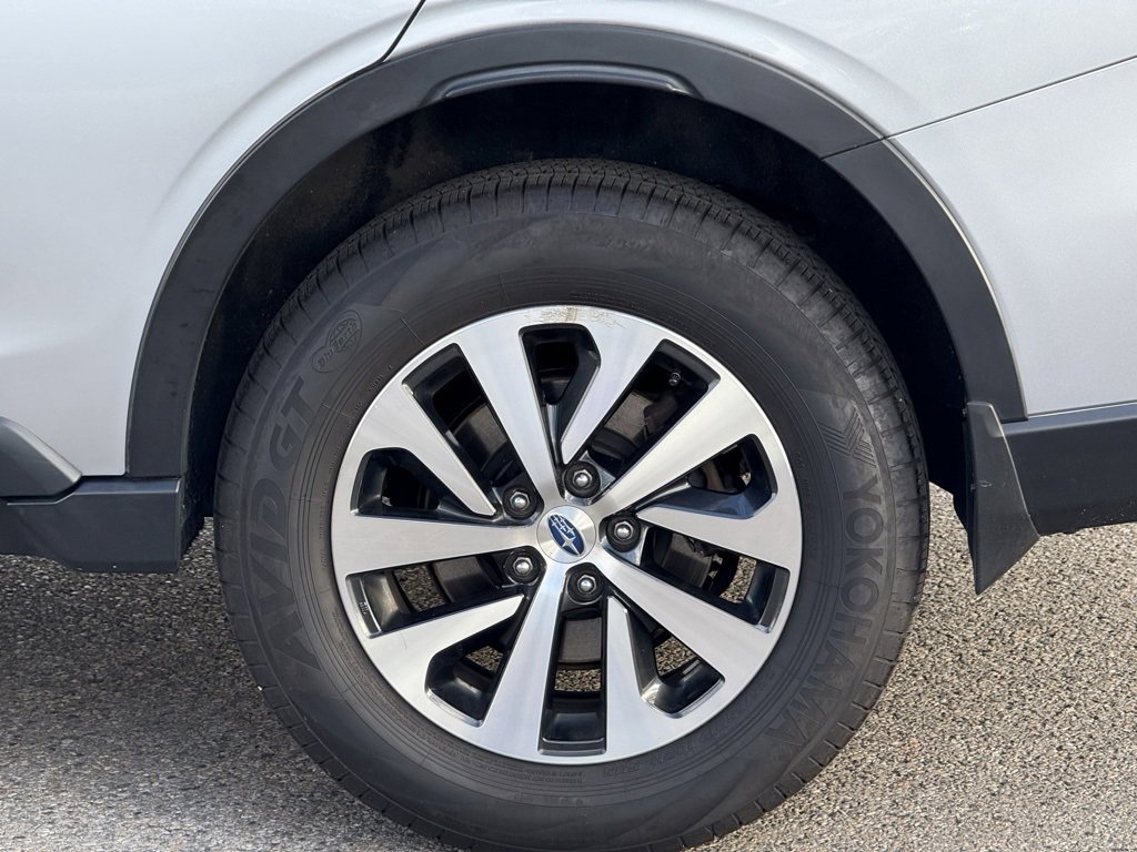 Certified 2021 Subaru Outback Premium image 11