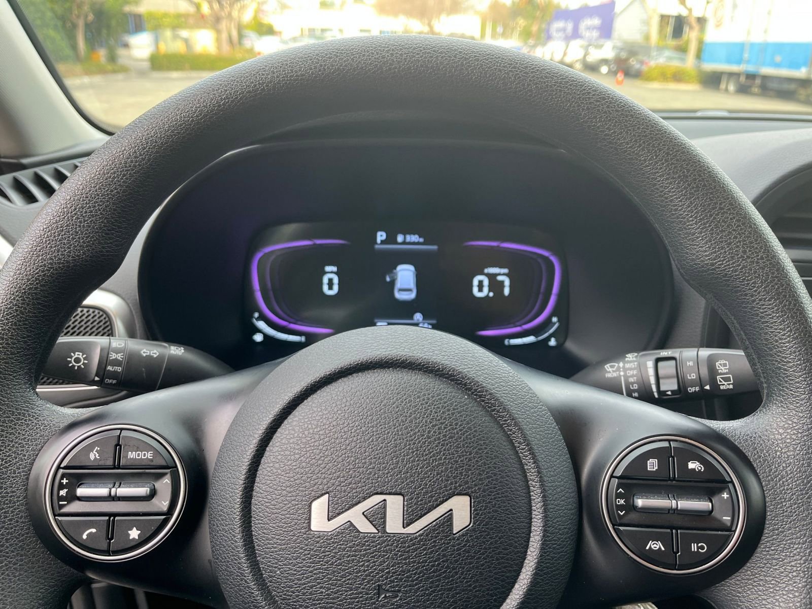 Used 2025 Kia Soul LX w/ LX Technology Package image 25