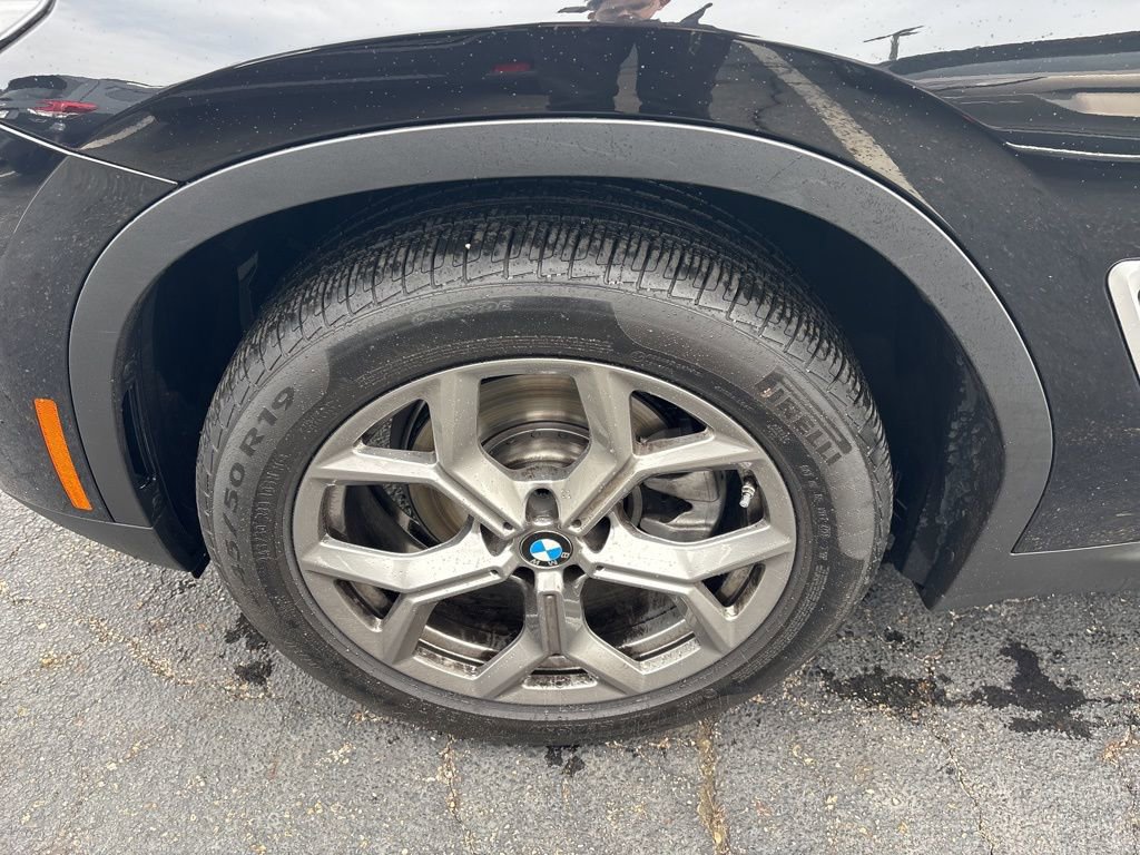 Used 2024 BMW X3 xDrive30i w/ Premium Package image 7