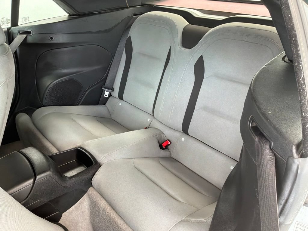 Used 2020 Chevrolet Camaro LT RWD image 23