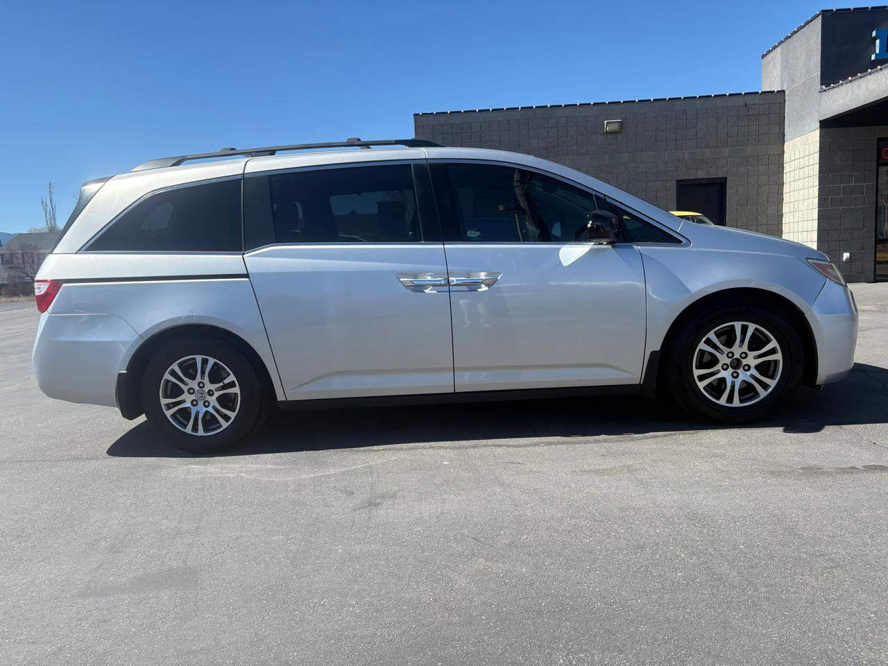 Used 2013 Honda Odyssey EX-L image 4