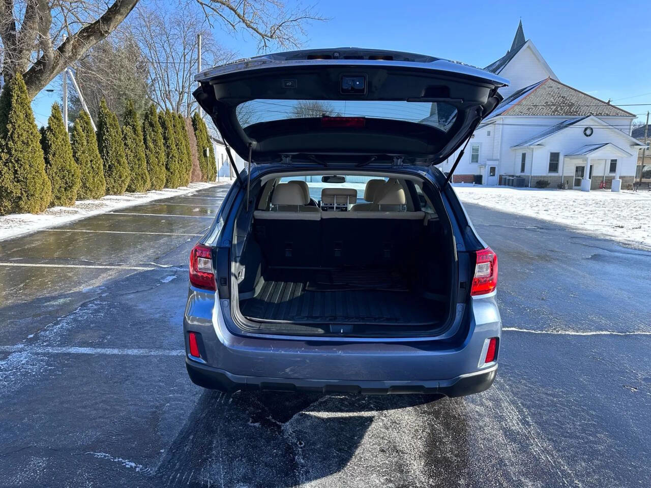 Used 2015 Subaru Outback 2.5i Premium image 15