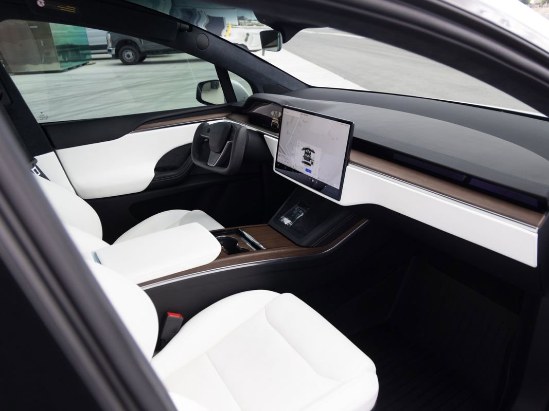 Used 2022 Tesla Model X AWD/4WD image 20