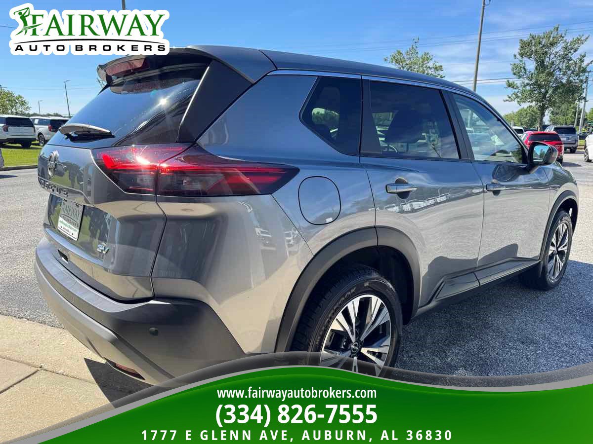 Used 2023 Nissan Rogue SV FWD image 6