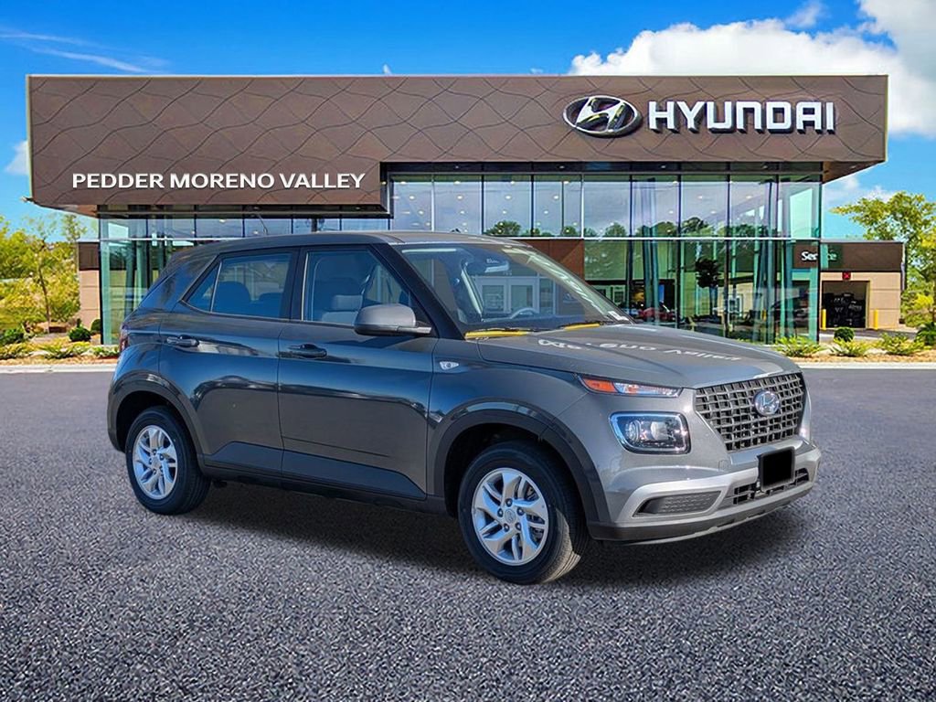New 2026 Hyundai Venue SE image 8