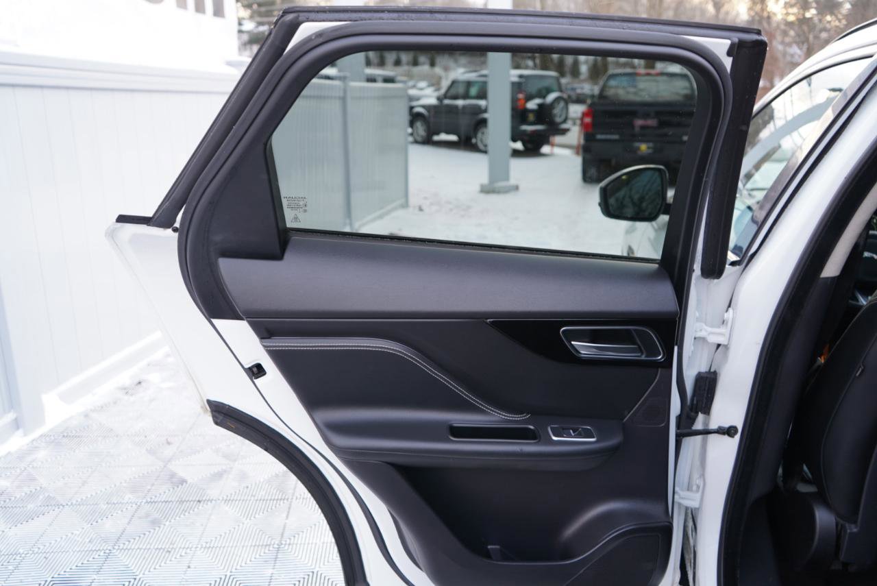 Used 2020 Jaguar F-PACE R-Sport image 61