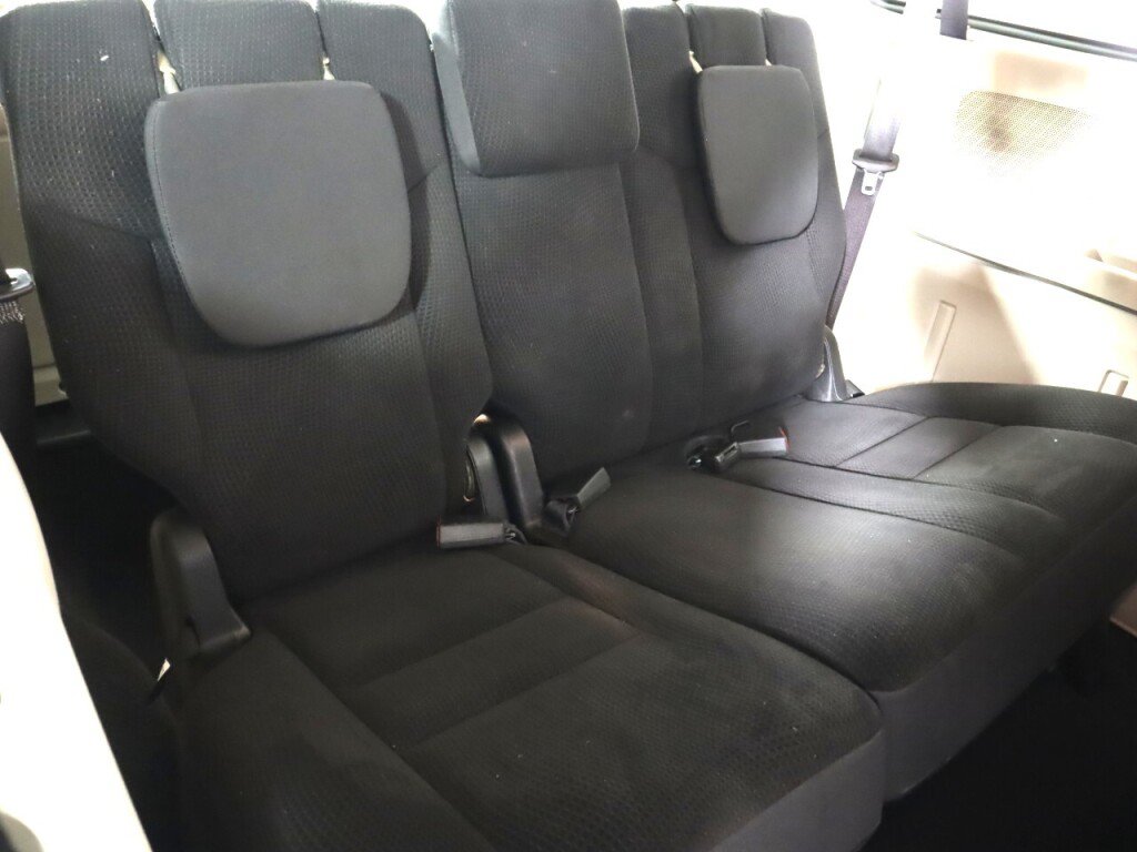 Used 2018 Dodge Grand Caravan SE FWD image 36