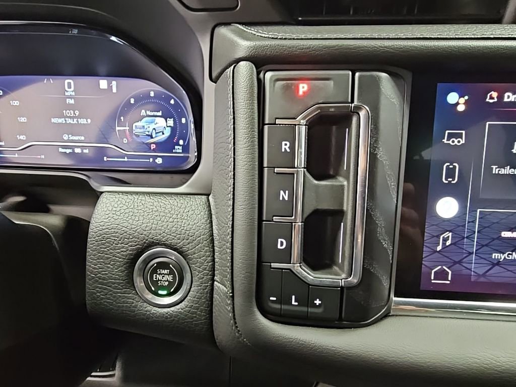 Used 2022 GMC Yukon XL Denali image 25